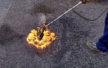 Rhos Y Garth flat roofing repairs